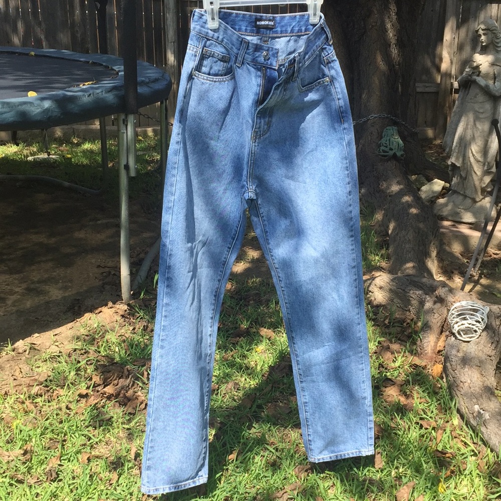 MOMOKROM Jeans/high waist, Sized 6